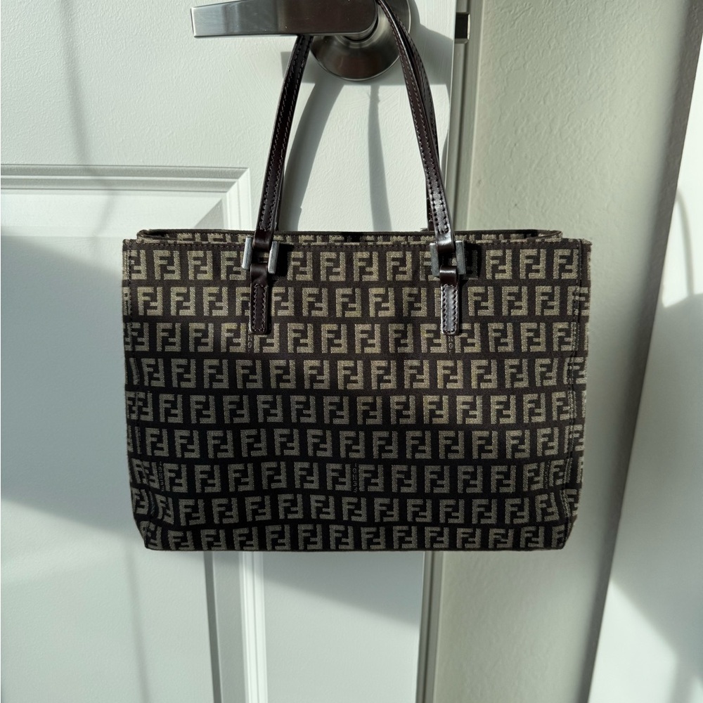 Vintage Fendi Printed Handbag - Picture 3 of 11